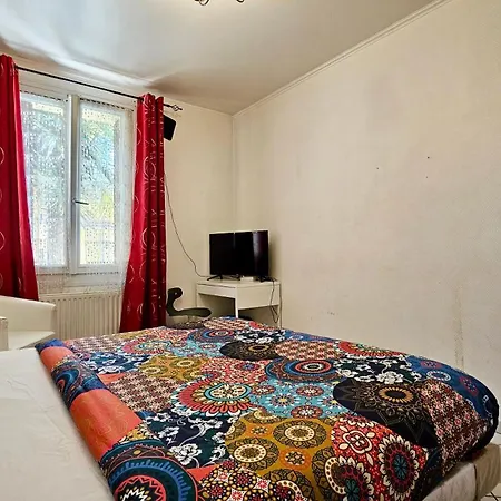 Maison De Pas De Fetes Villa *