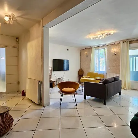 Maison De Pas De Fetes Villa *